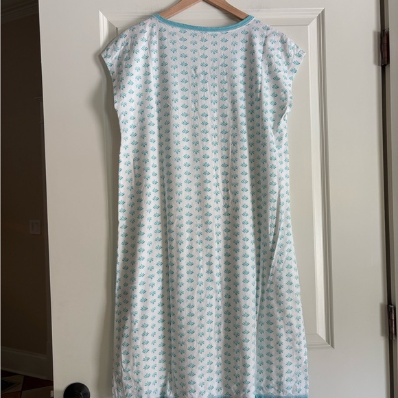 Garnet Hill 100%Organic Cotton Women’s Gown - Picture 6 of 6